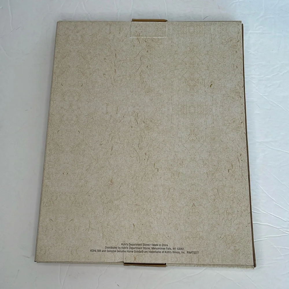 Sonoma home goods 4x6 picture frame with moose on wire around the frame NIB